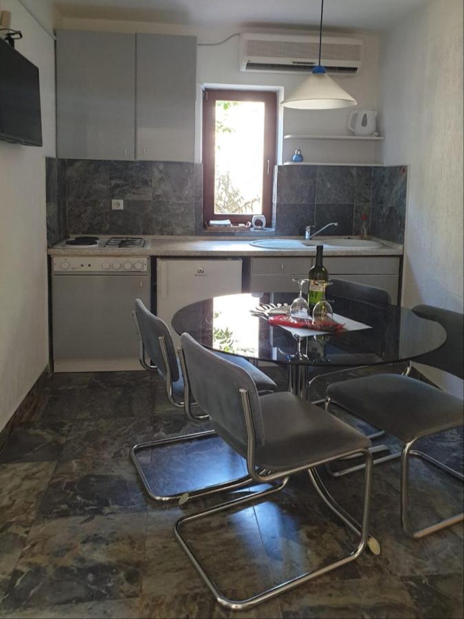 Apartments Granic Baška Voda Kültér fotó